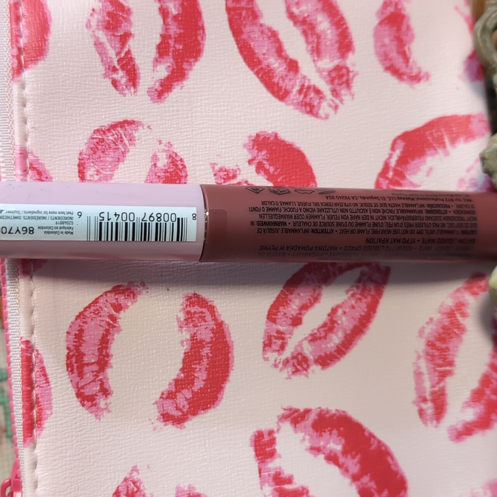 Lippy Lip Makeup Lot - Picture 5 of 16